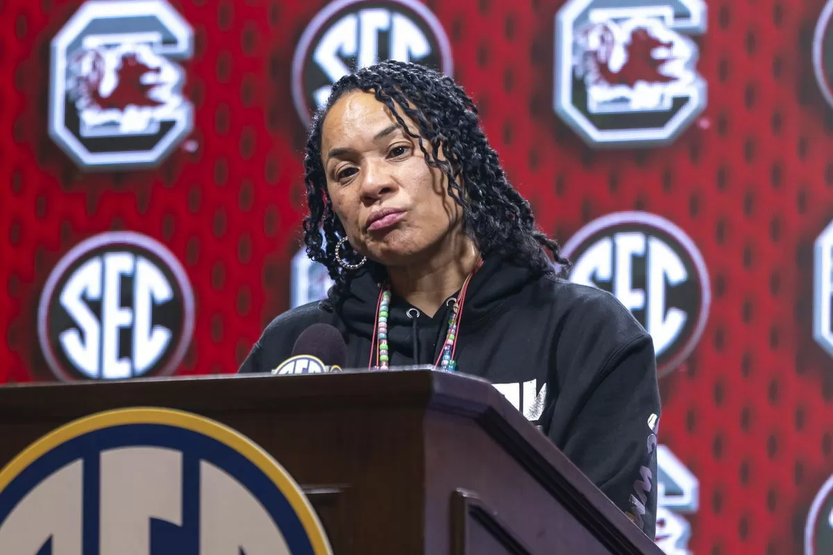 Dawn Staley Issues Statement on Ta’Niya Latson’s Injury While Announcing Possible Replacement Decision