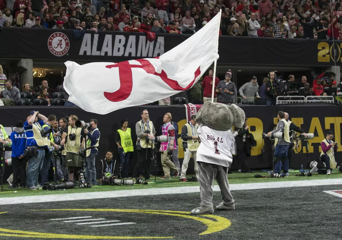 “Rest Peacefully”: Nick Saban’s Daughter Mourns Passing of Alabama’s Finest