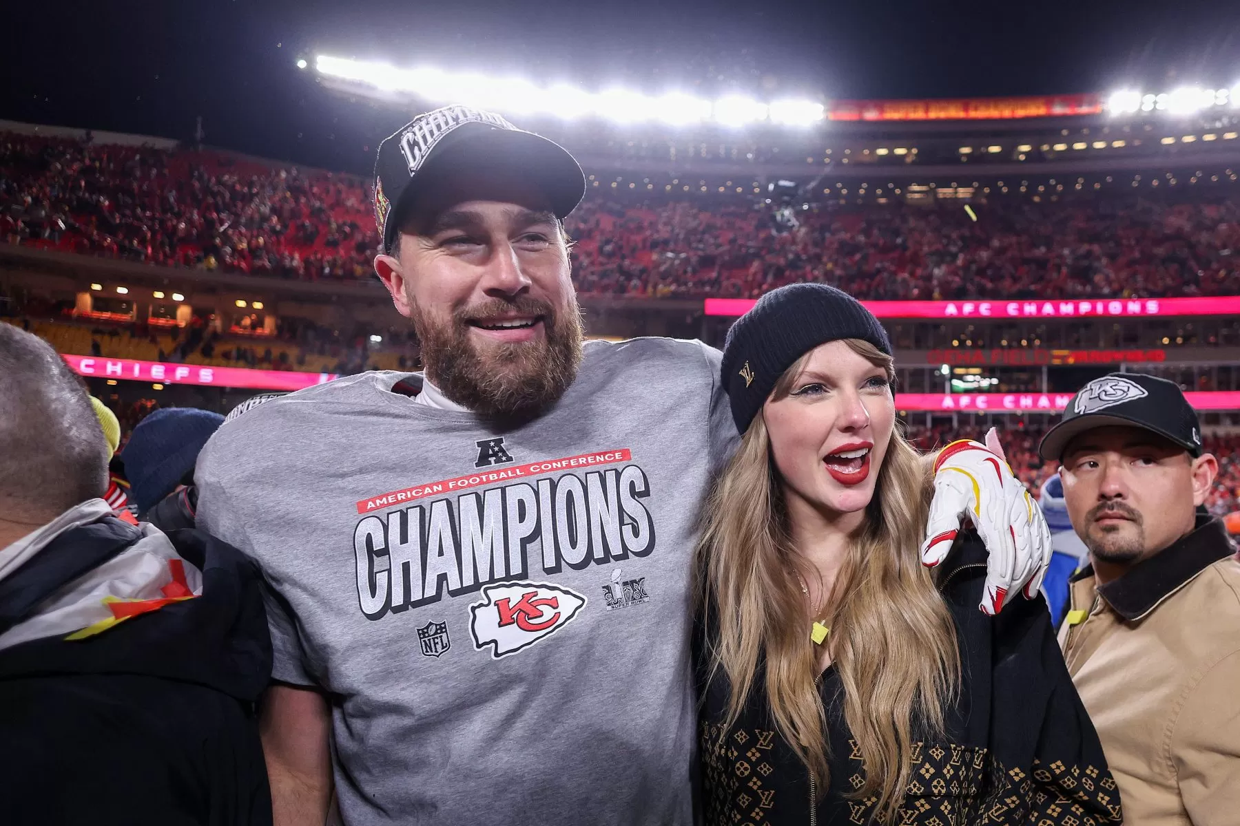 Travis Kelce Talks About What He and Taylor Swift Are Up to In His Offseason