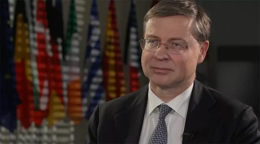 EU has ‘open mind’ on UK customs union talks, commissioner says