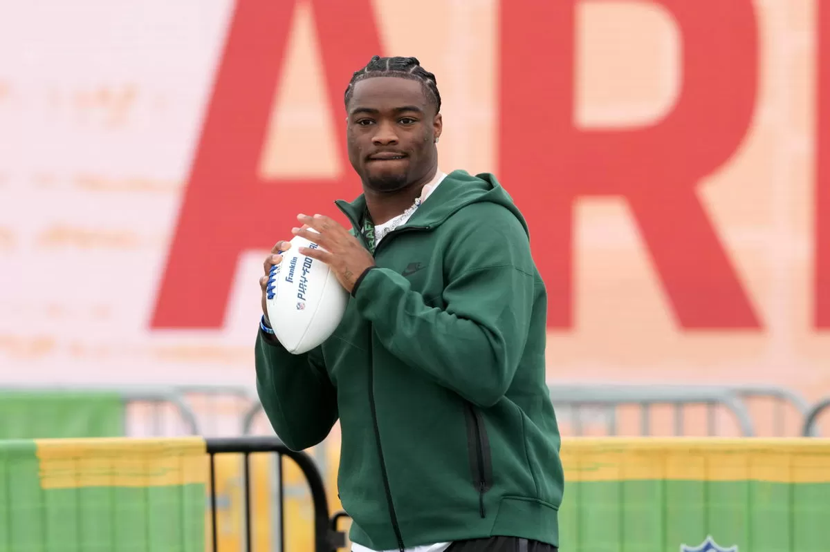 Sam Darnold Backup Makes Shock Alabama Confession That Seahawks 12s Won’t Like
