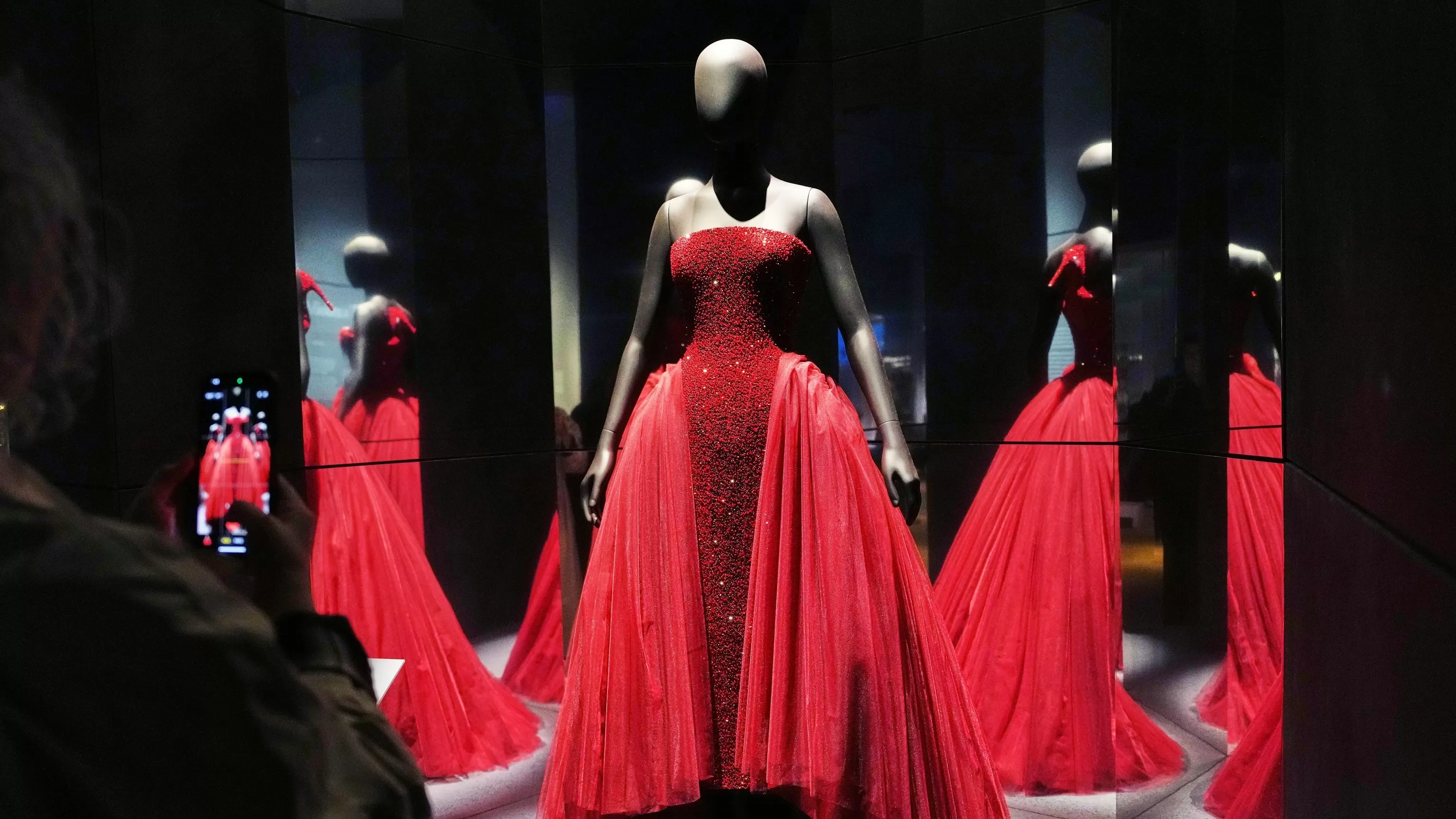 Lobsters and red carpet gowns: A new show celebrates Schiaparelli's surrealist fashion