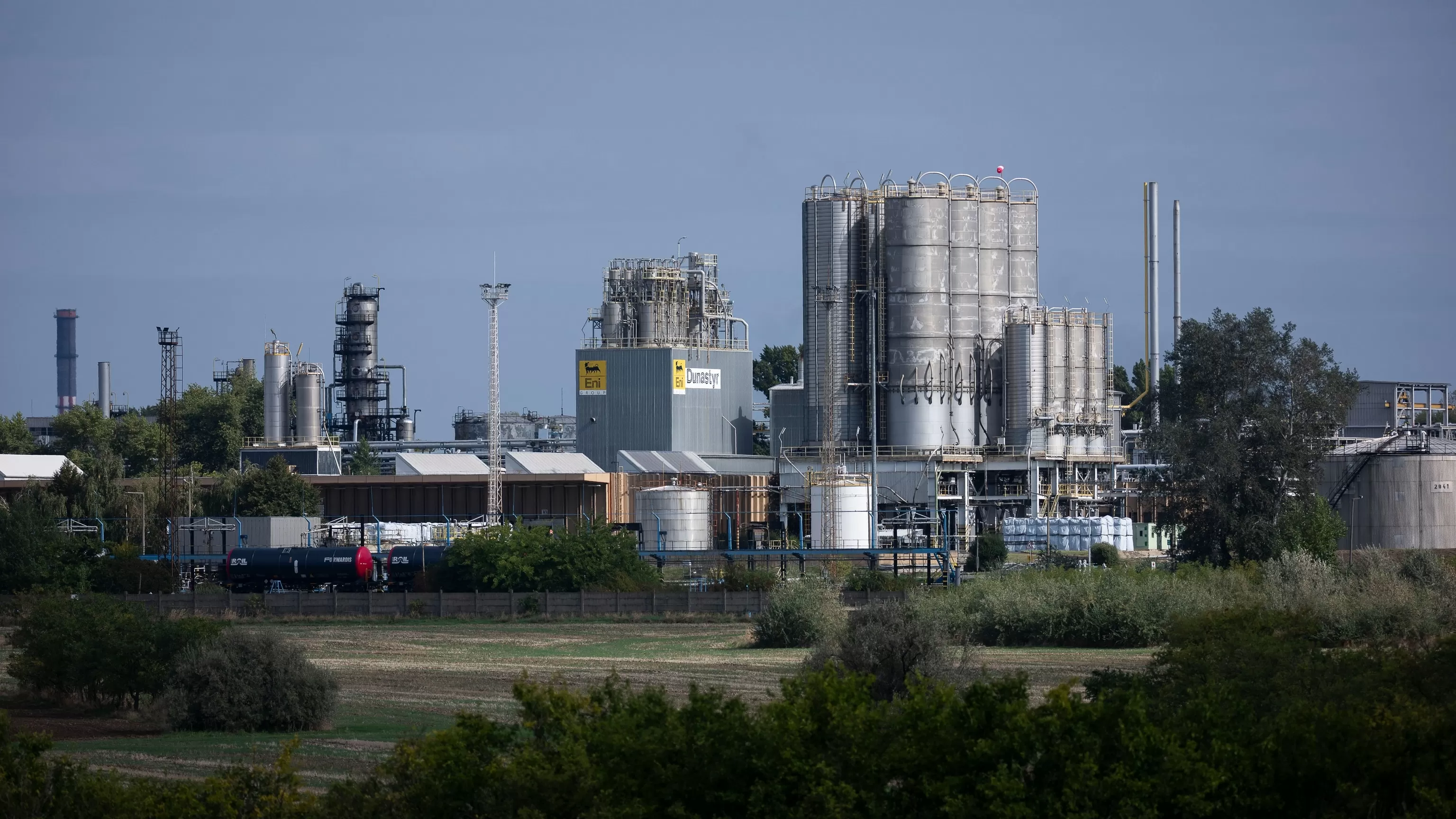 Hungary and Slovakia strike a new fuel pipeline deal to steady regional supplies