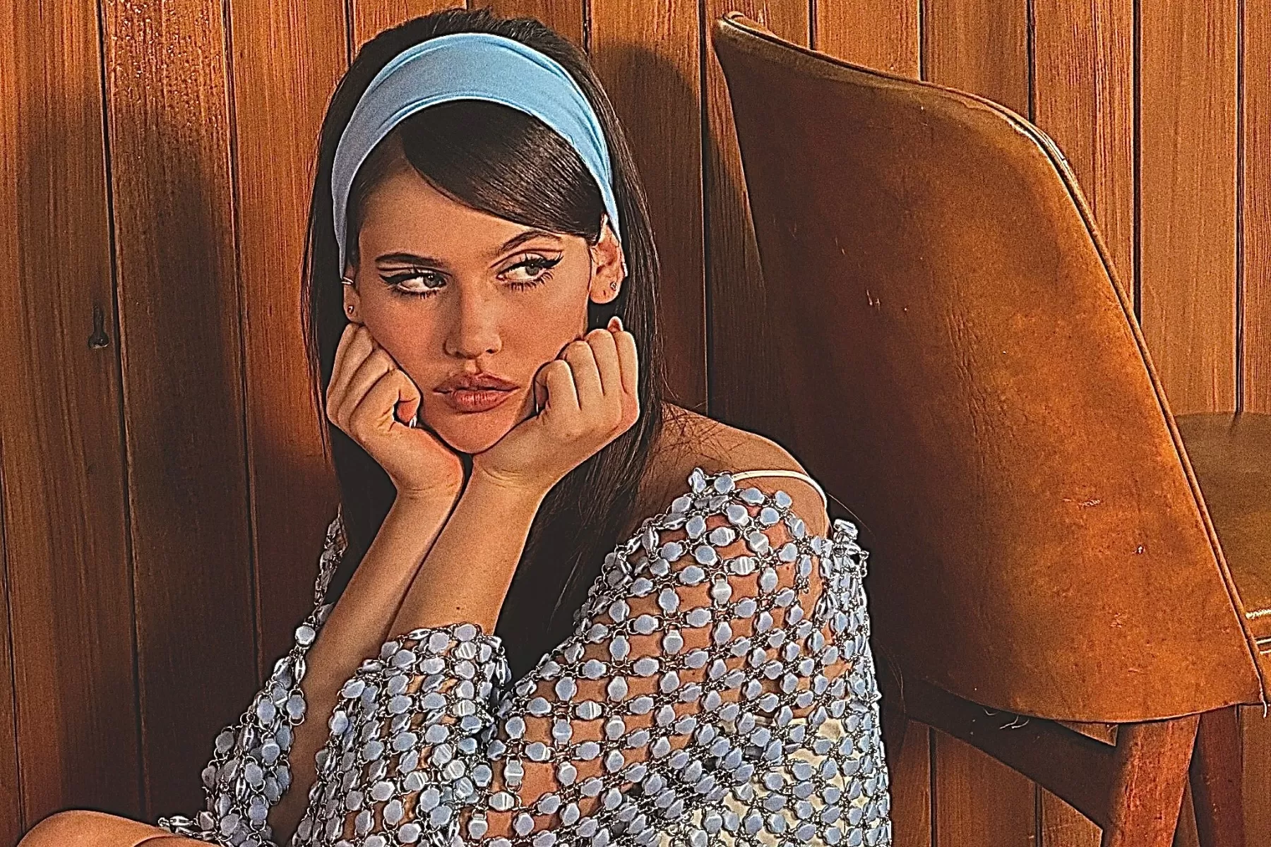 Sienna Spiro Reveals Meaning Behind Gorgeous New Single ‘The Visitor’: ‘It Took Me 9 Attempts to Articulate This Feeling’