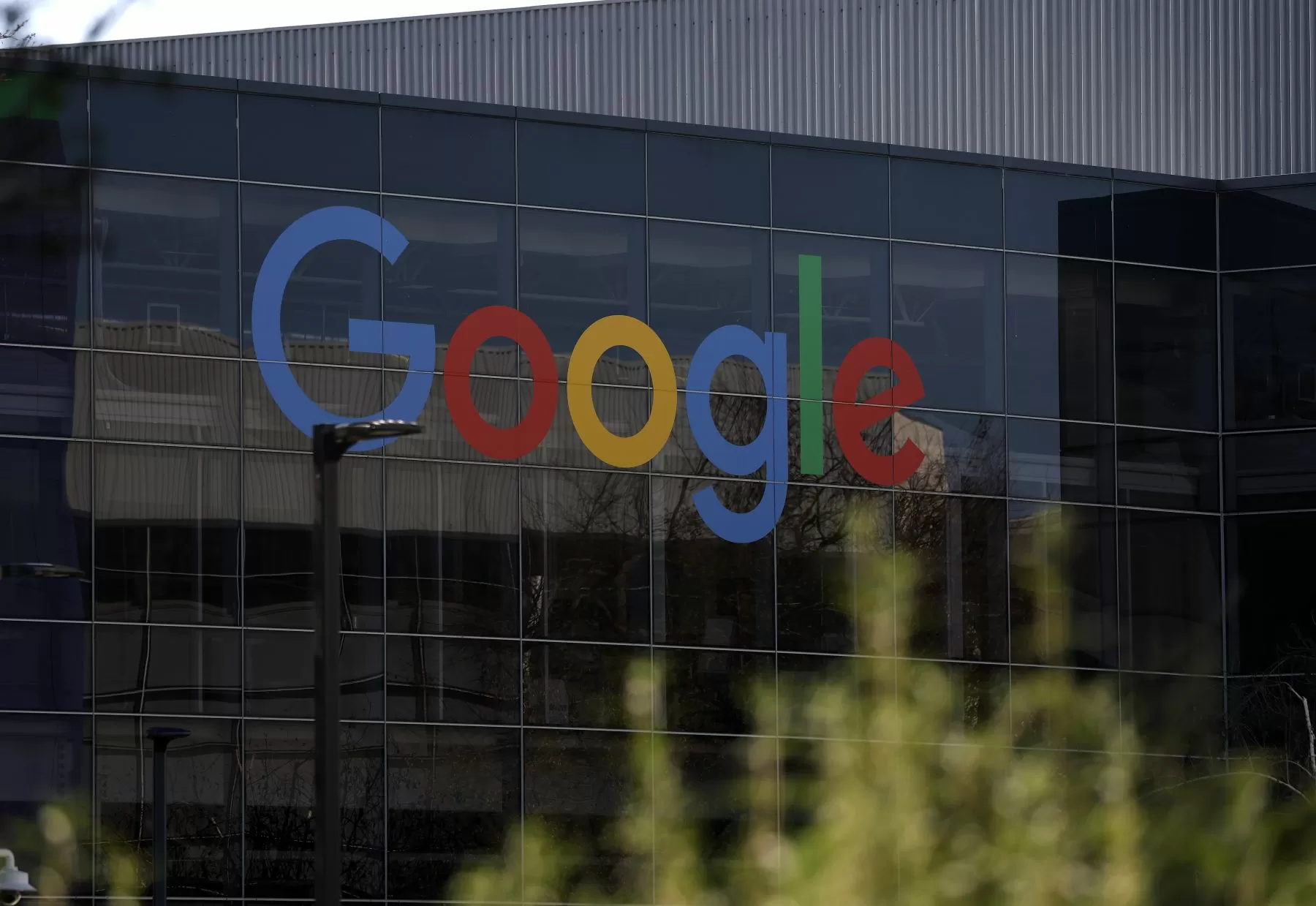 Google Pulled Into AI Music Litigation Fray as Indie Artists Claim Lyria 3 Stole YouTube Songs
