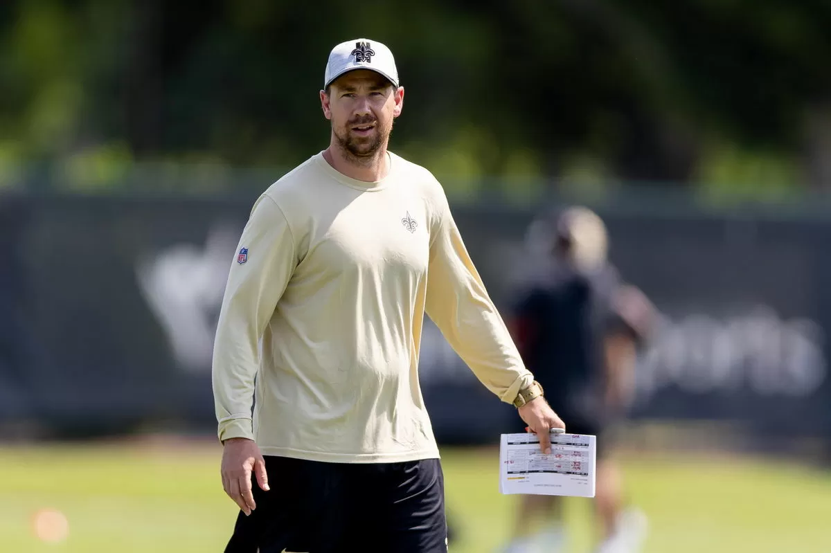 Klint Kubiak Makes $35M Decision for Fernando Mendoza as Raiders Usher In New Era