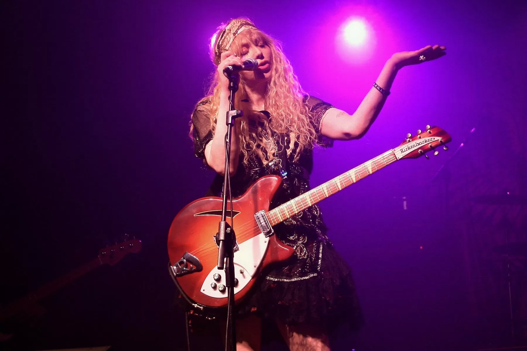 Courtney Love Clarifies Melissa Auf der Maur Gig Talk — ‘No Hole Reunion’