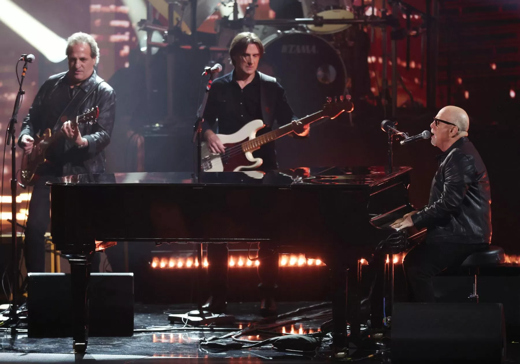 Billy Joel’s Daughter, Alexa Ray, Gives Health Update on Dad’s Brain Disorder Recovery: ‘He’s a Fighter. He’s Always Been a Fighter’