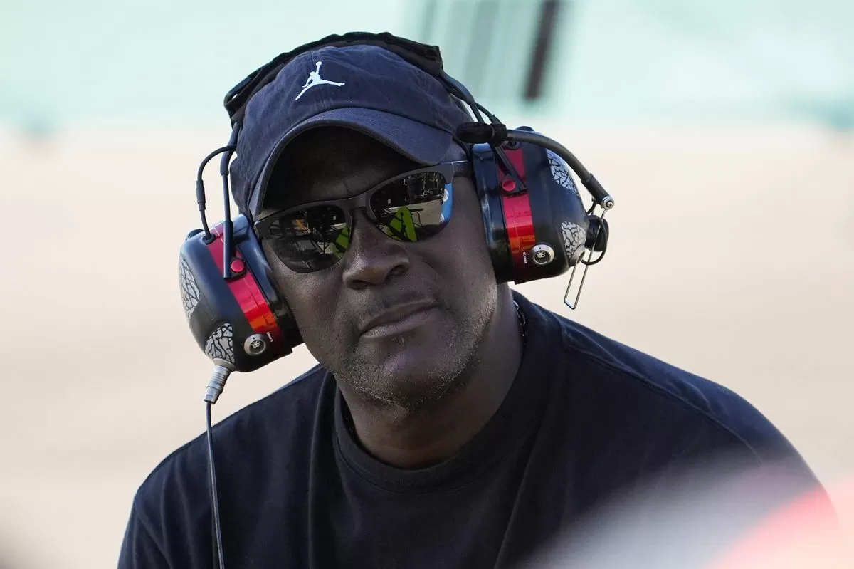 Michael Jordan’s $9.4M House Puts Local Authority and Buyer in Unresolved Situation