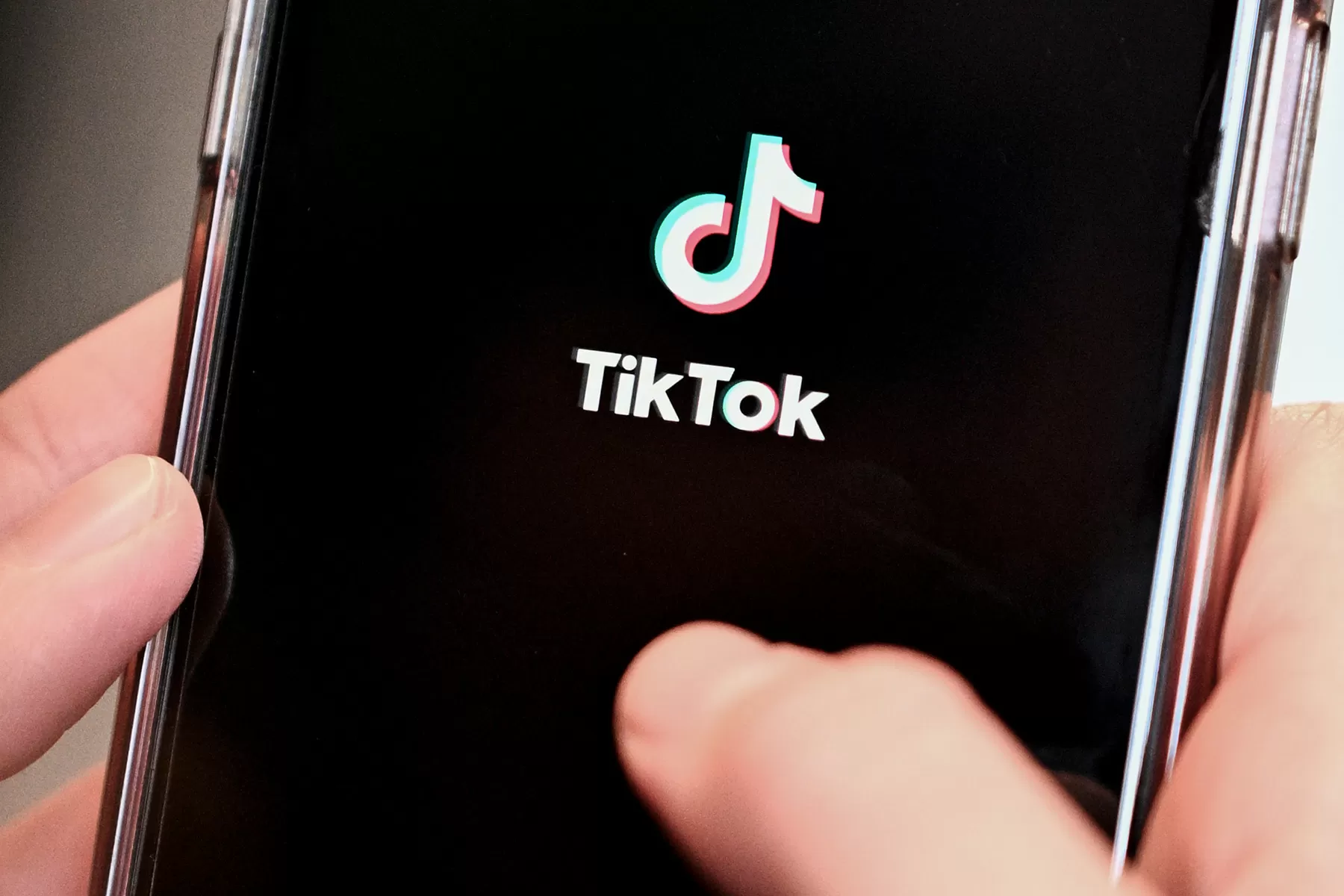 Apple Music and TikTok Team Up for ‘Play Full Songs’ Feature, Listening Parties