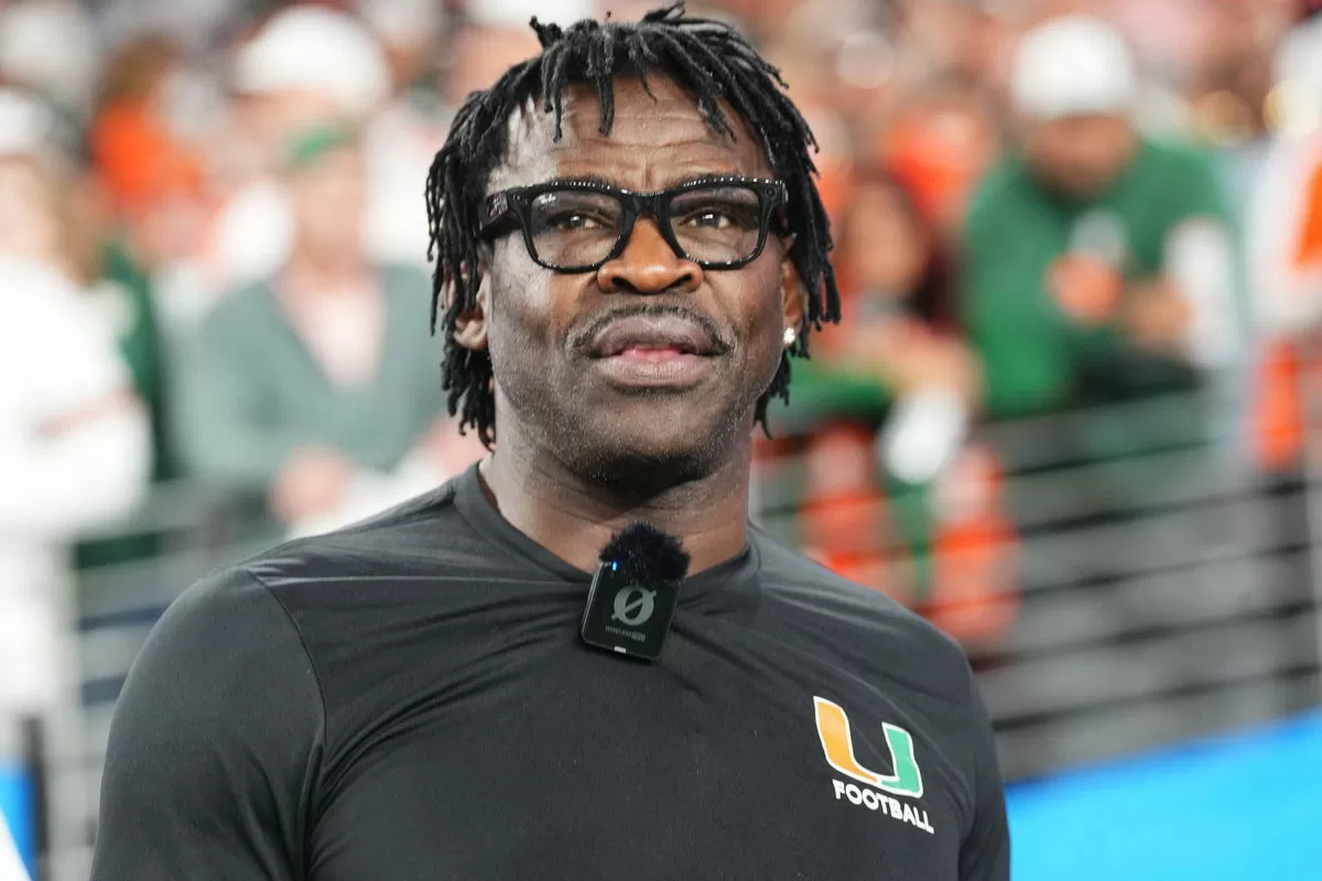 Michael Irvin Hands Jerry Jones the Exact Reason Why Cowboys Should Make Maxx Crosby Trade