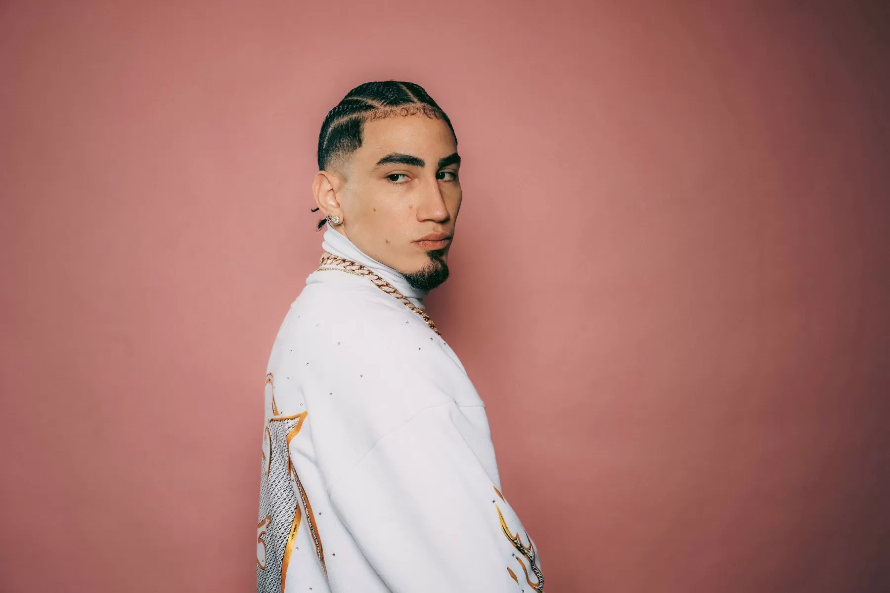 Omar Courtz’s ‘Por Si Mañana No Estoy’ Makes Top 5 Debut on 3 Billboard Album Charts