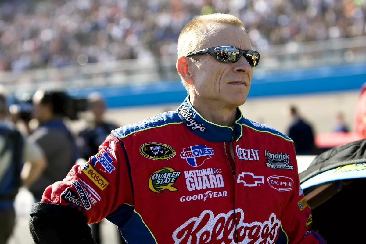 Mark Martin Drops Honest Bomb on Cleetus McFarland’s Performance Despite ‘Tremendous Challenge”