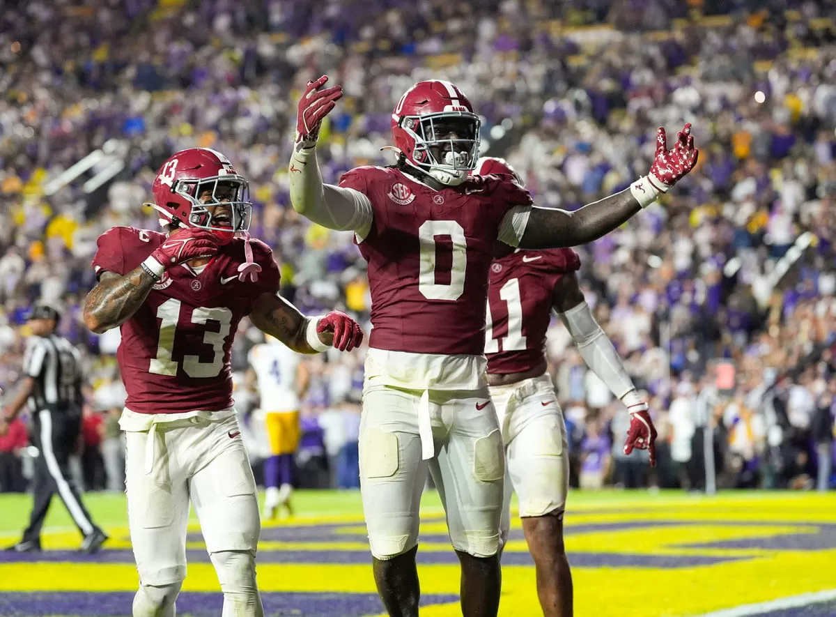 Alabama Defense Makes Statement After Offense Dominates Early Scrimmage: Report