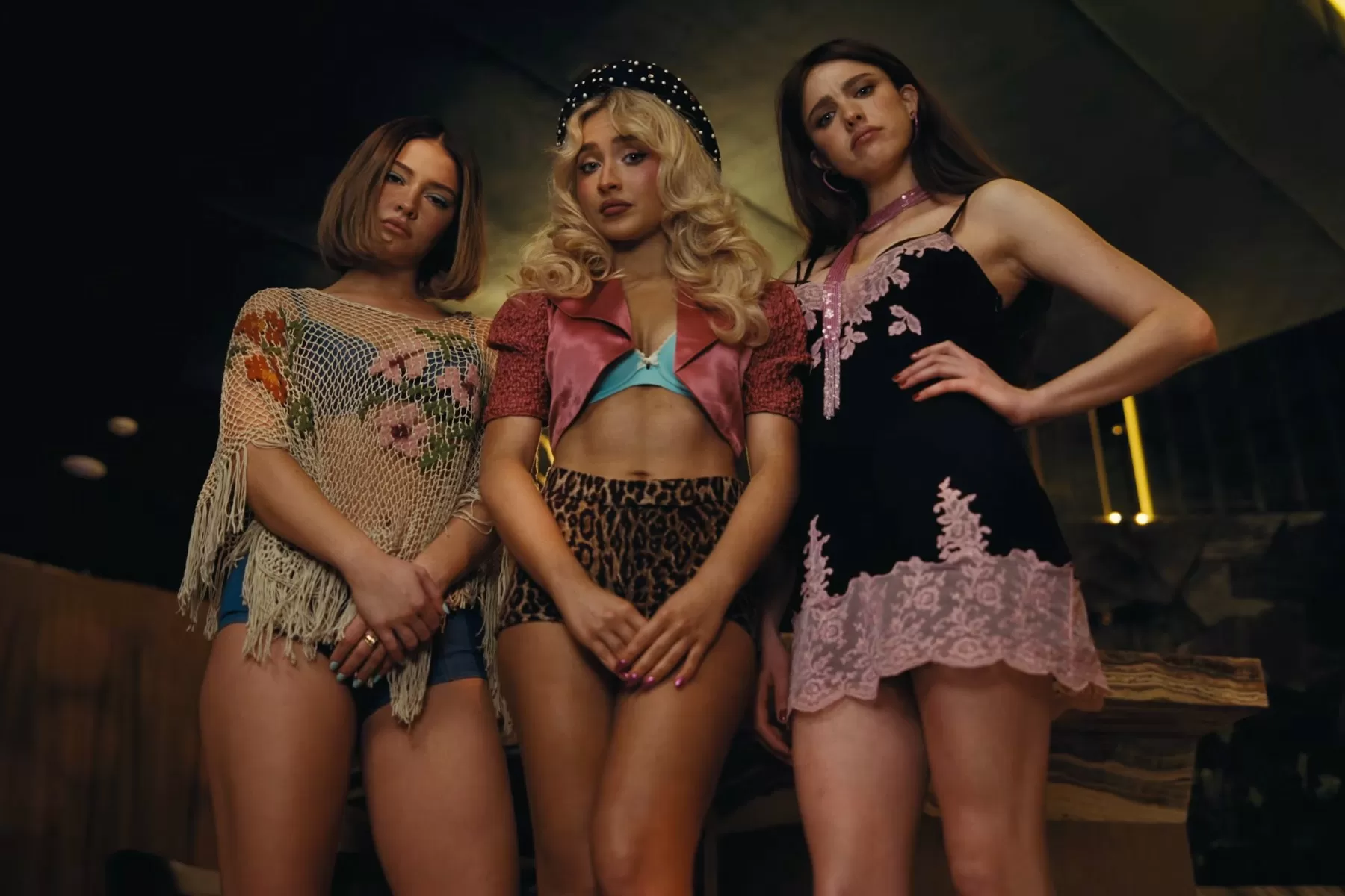 Sabrina Carpenter, Margaret Qualley & Madelyn Cline Make Grand Theft Larceny Look Chic in ‘House Tour’ Video