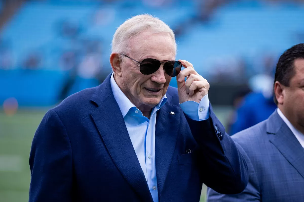 Jerry Jones Receives Major CeeDee Lamb Warning Over George Pickens Contract Drama