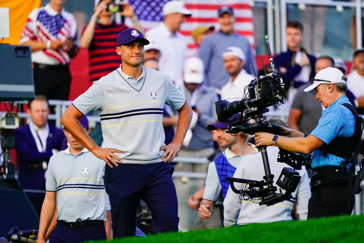 PGA Tour Pros Stopped from Teeing Off as $9.8M Event Faces Unexpected Disruption