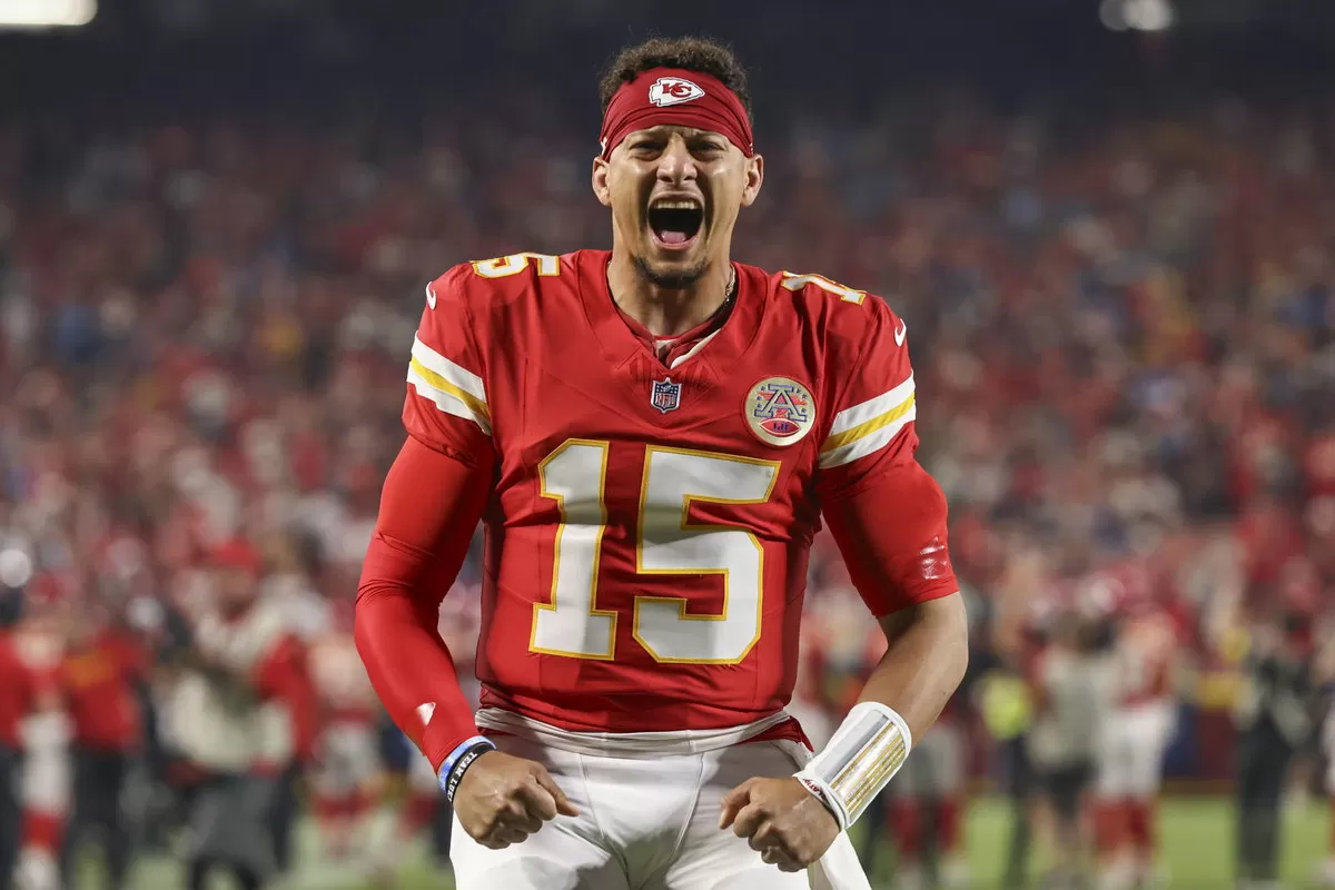Chiefs’ Interest in Trading for Trent Williams Revealed Amid Patrick Mahomes’ Protection Issues